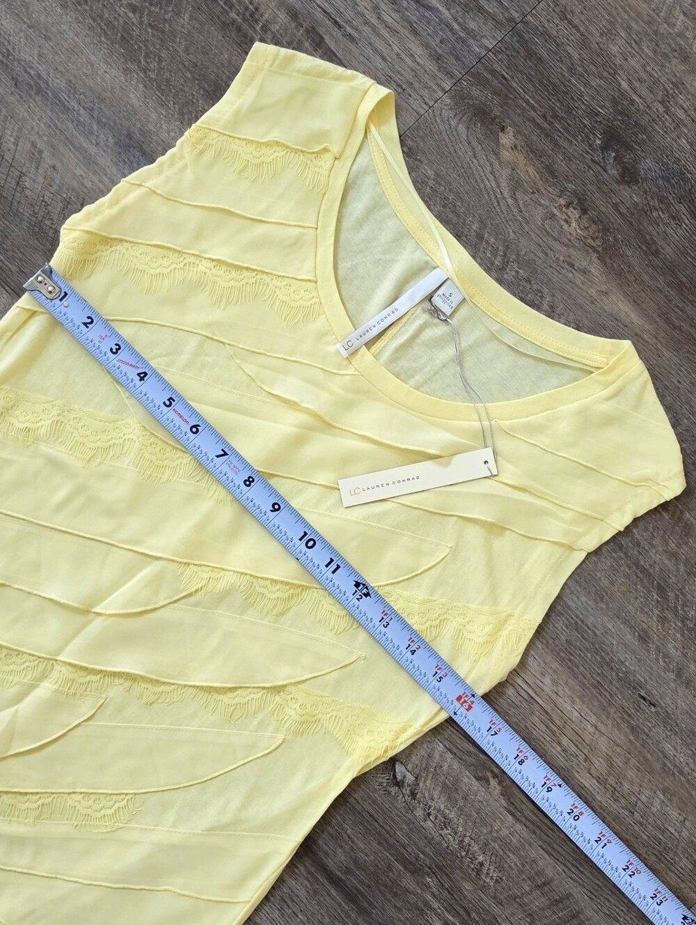 NWT LC Ruffle/Lace Tank - Picture 5 of 6